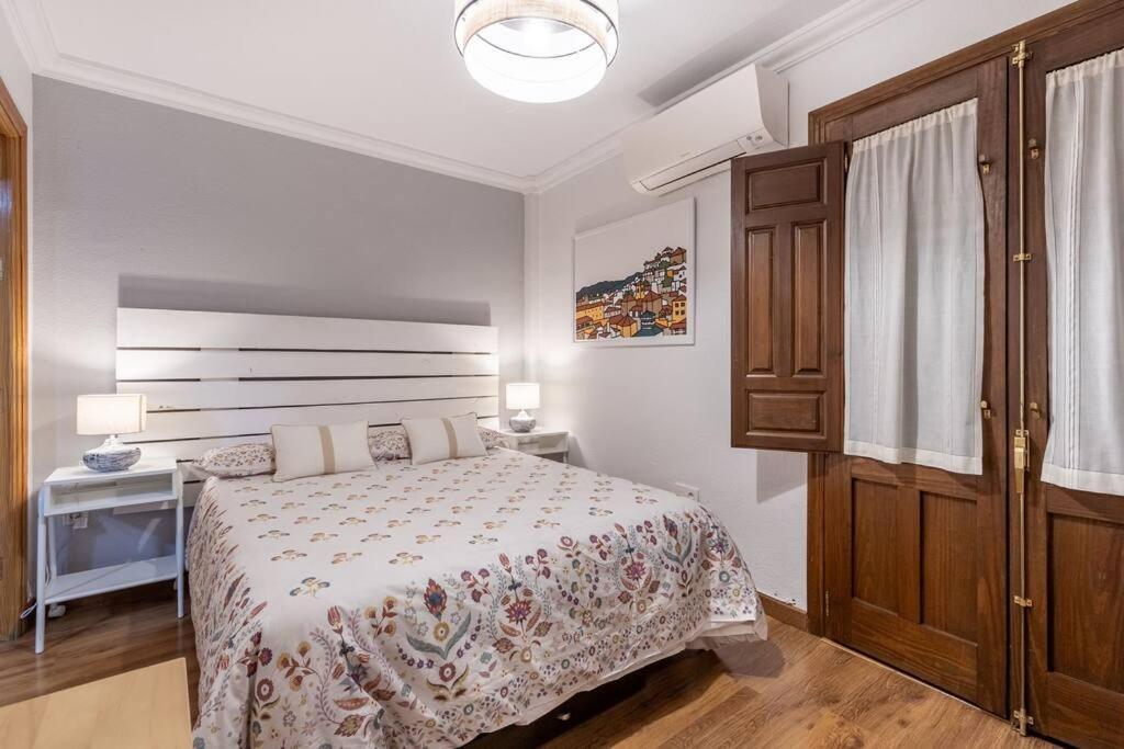 Apartamento Con Terraza A 4 Minutos De La Catedral Granada Exterior foto