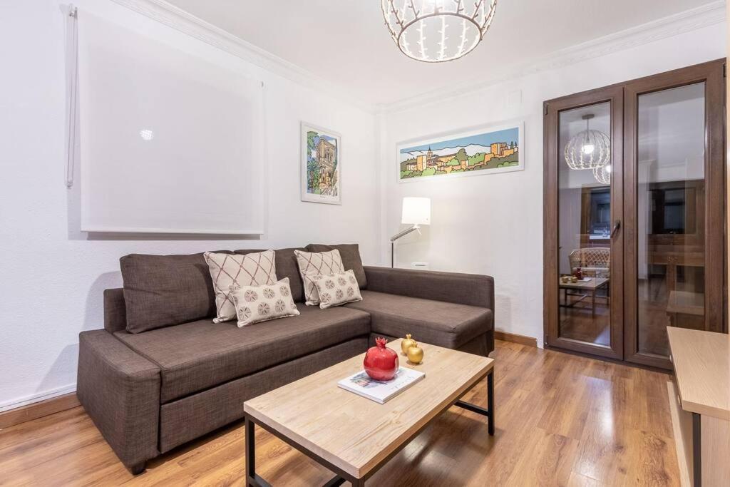 Apartamento Con Terraza A 4 Minutos De La Catedral Granada Exterior foto